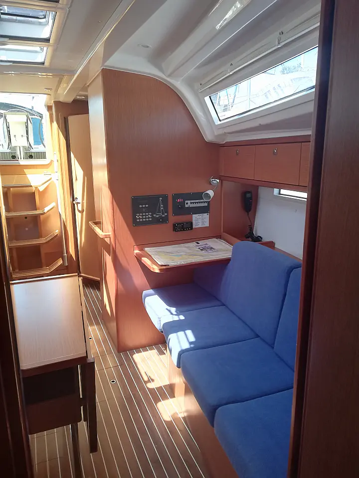 Bavaria Cruiser 37 - 