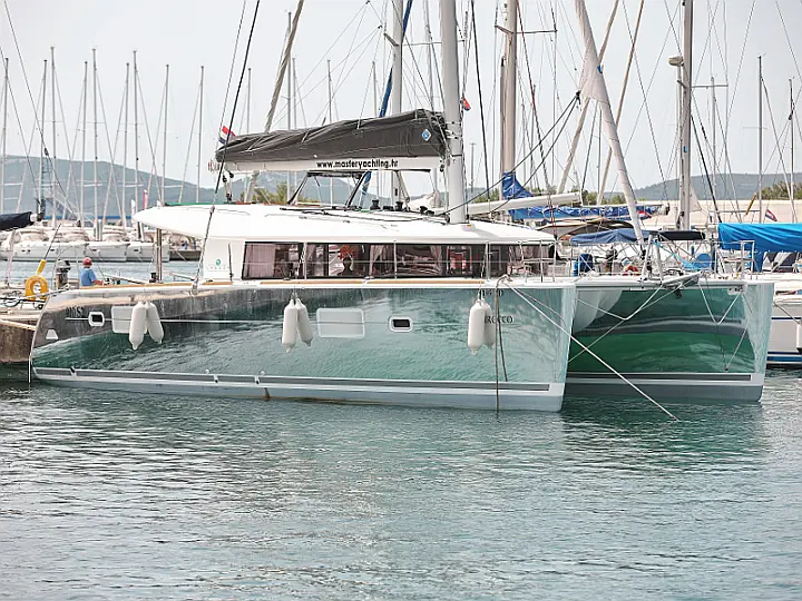 Lagoon 400 S2 LTD EDITION - External image