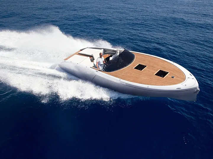 Frauscher 1017 GT - External image