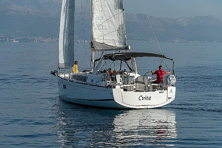 Oceanis 38.1 (2017) - 