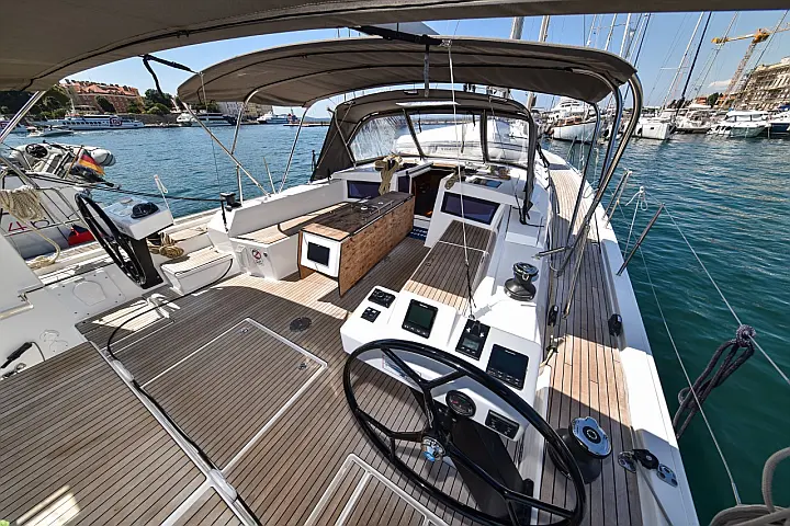 Dufour 470 - 