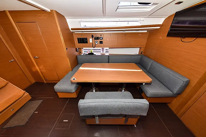 Dufour 470 - 