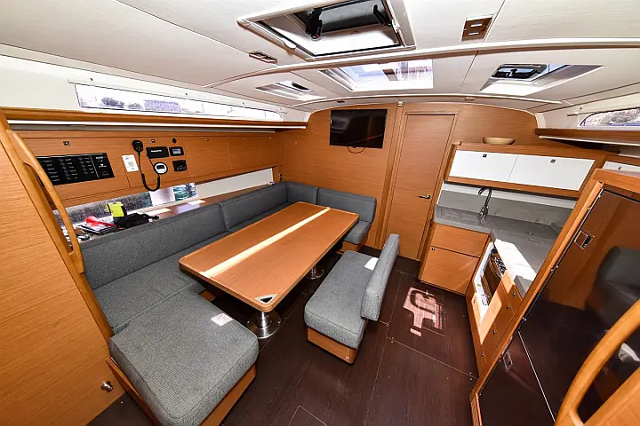 Dufour 470 - 