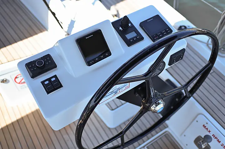 Dufour 470 - 