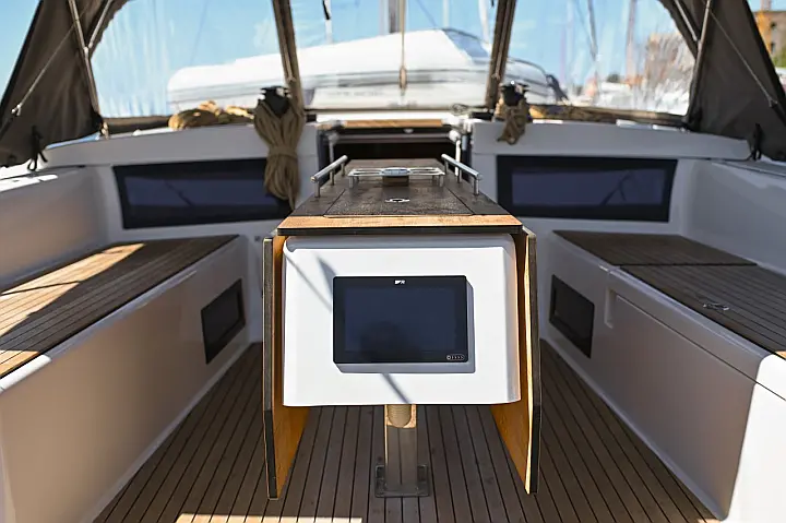Dufour 470 - 