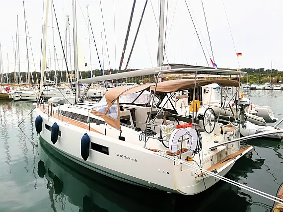 Sun Odyssey 410