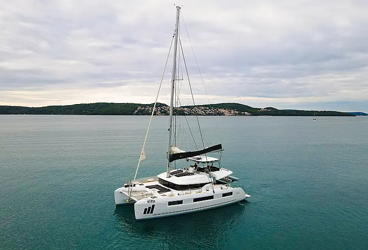 Lagoon 51 Fly - 
