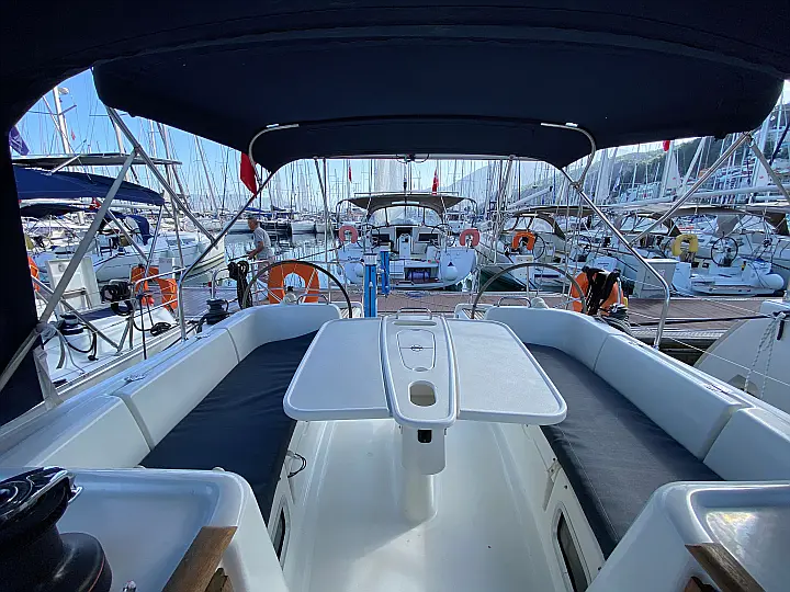 Cyclades 39.3 - 