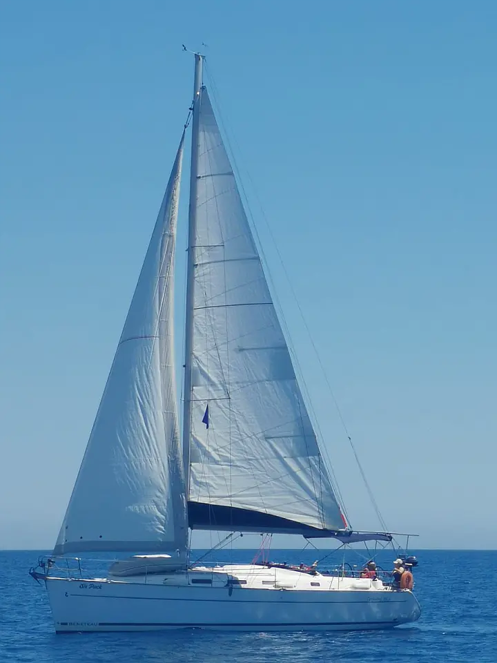 Cyclades 39.3 - 
