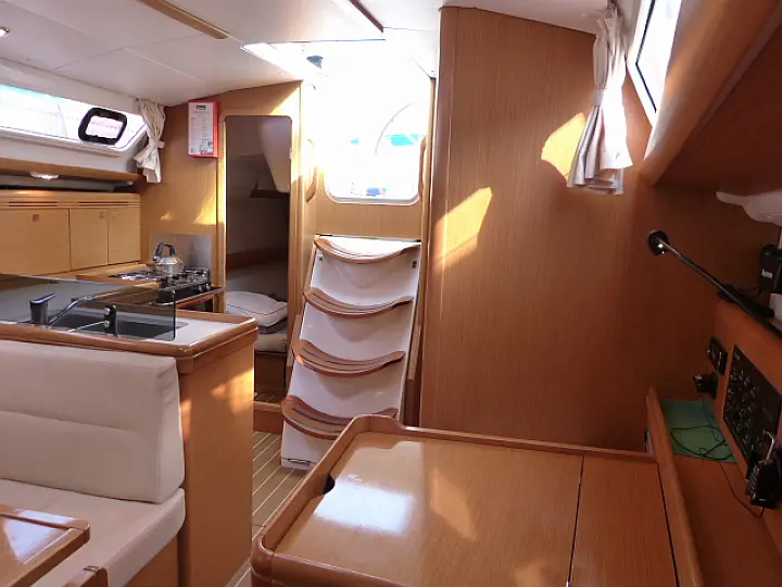 Sun Odyssey 36i - 