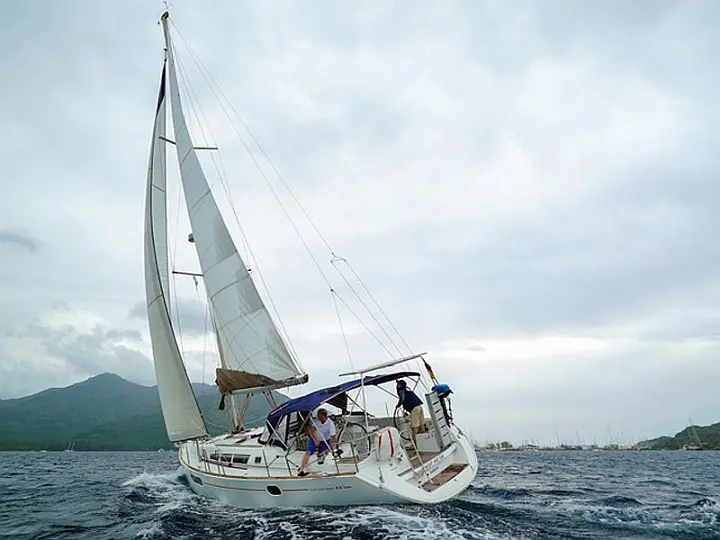 Sun Odyssey 44 i - External image