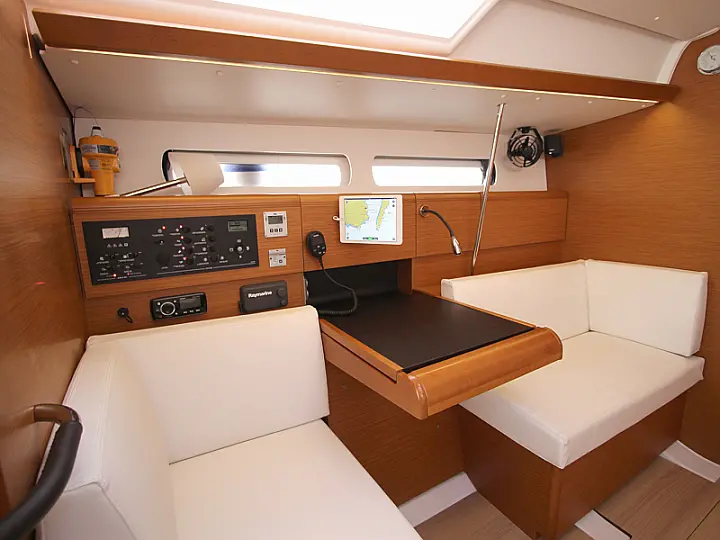 Sun Odyssey 449 - 