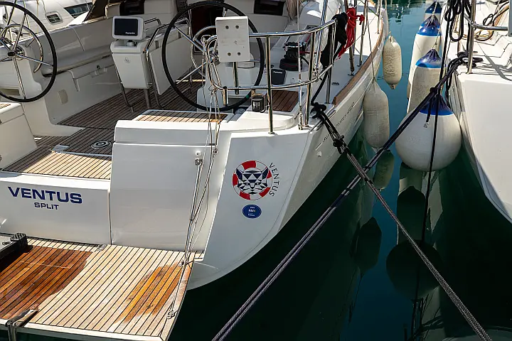 Sun Odyssey 449 - 