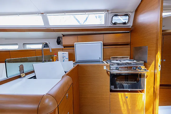 Sun Odyssey 449 - 