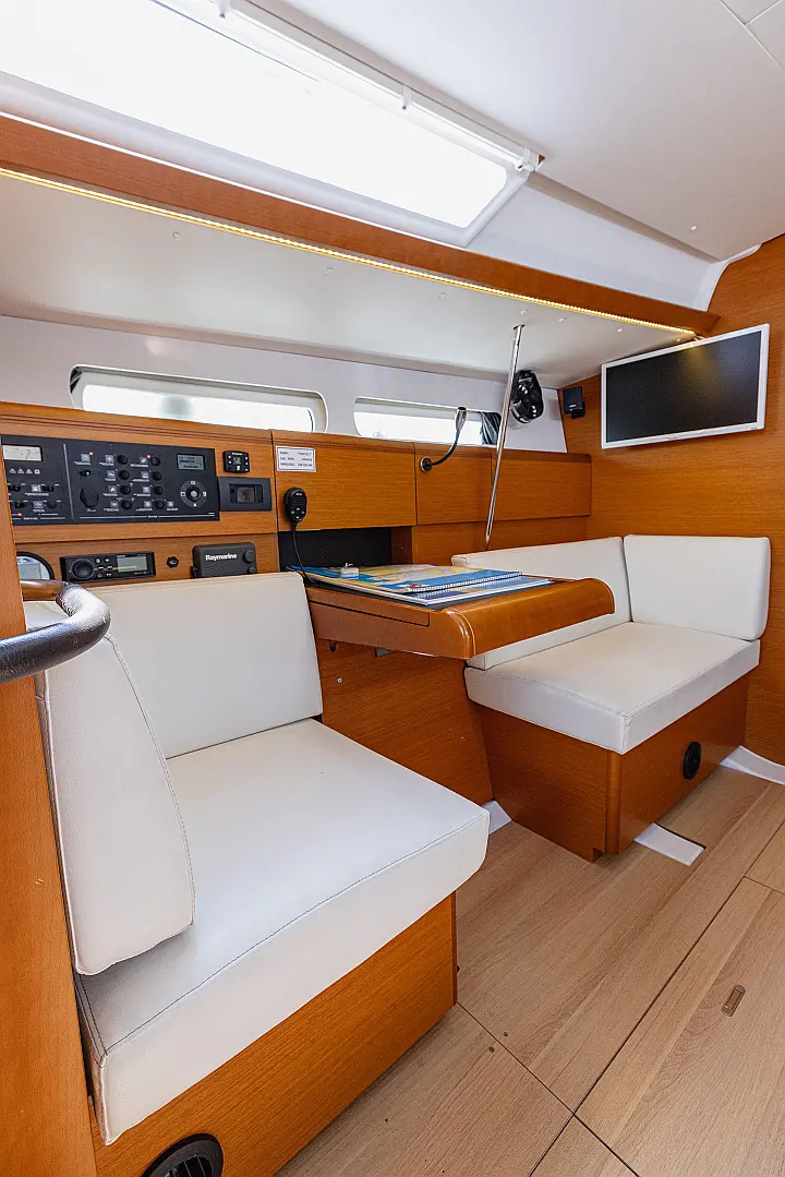 Sun Odyssey 449 - 