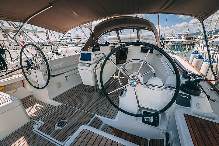 Sun Odyssey 449 - 