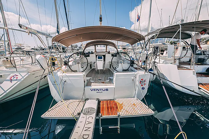 Sun Odyssey 449 - 