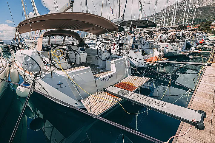 Sun Odyssey 449 - 