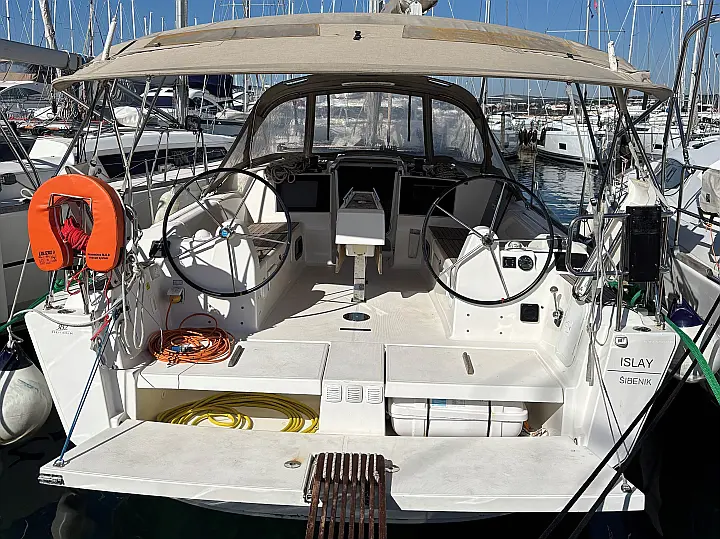 Dufour 382 Grand Large - External image