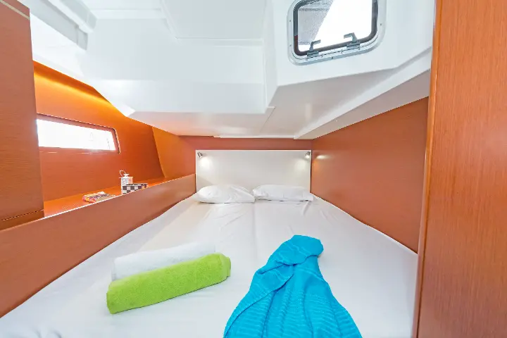 Oceanis 51.1 (5+1 cab) - 