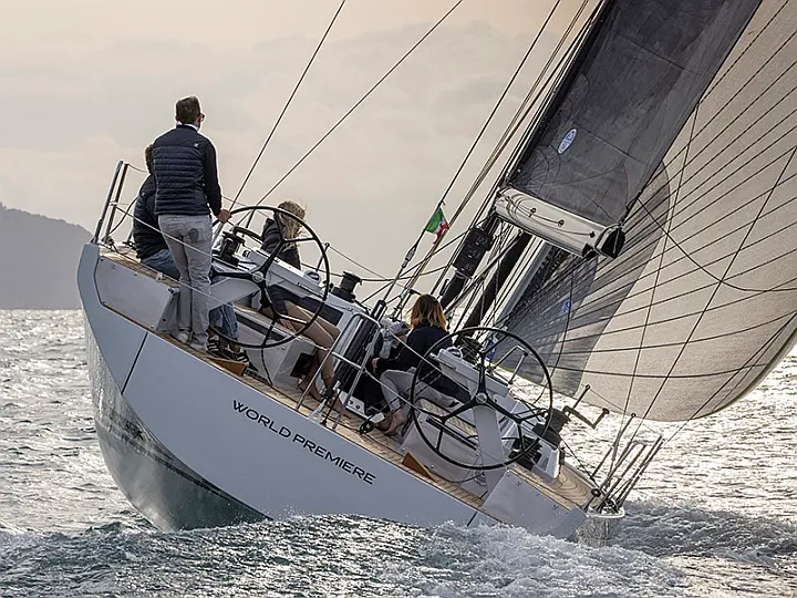 Grand Soleil 44 - Grand Soleil 44 sailing