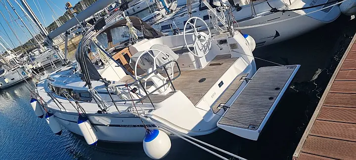 Bavaria Cruiser 37 (2) - 