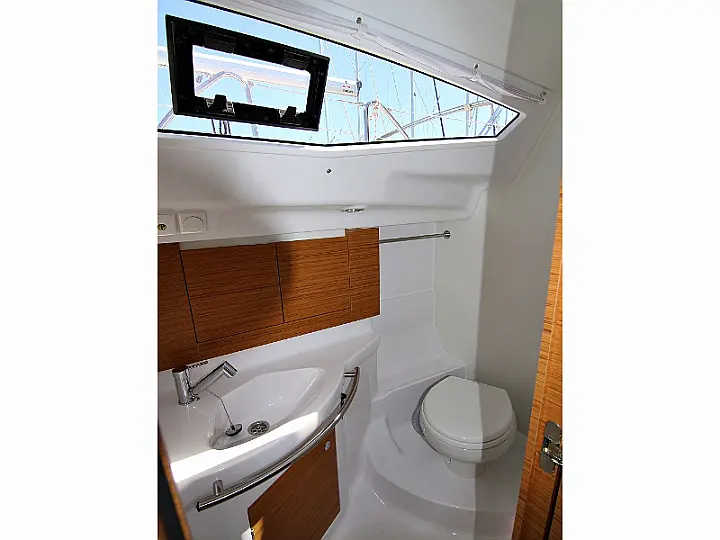 ELAN 40 Impression BT - 
