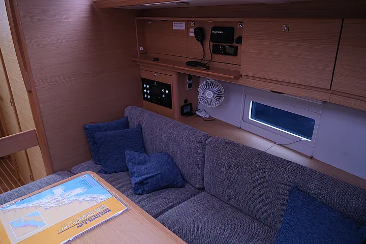 Dufour 430 - 