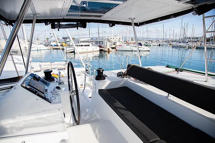 Lagoon 450 F - 