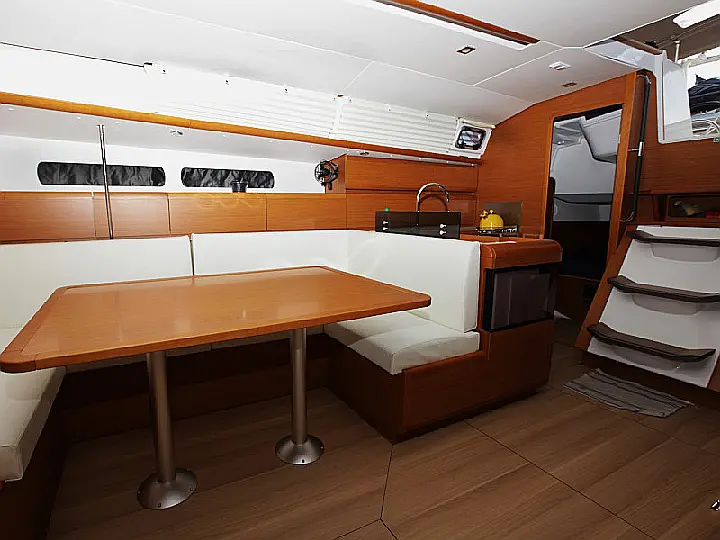 Sun Odyssey 439 - 