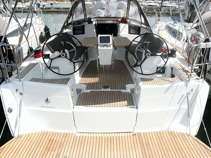 Sun Odyssey 389 - Heck