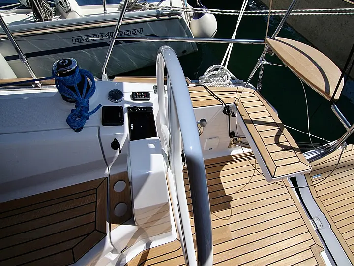 ELAN 40 Impression BT - Exterior image