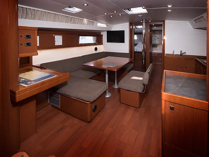 Beneteau Oceanis 48 - 