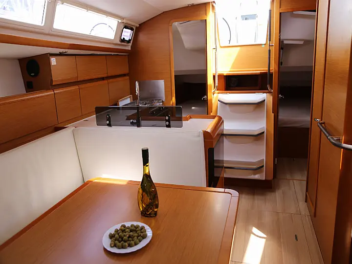 Sun Odyssey 409 - 