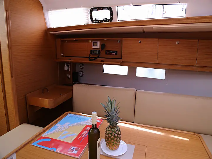 Dufour 460 Grand Large 4 cabin - 