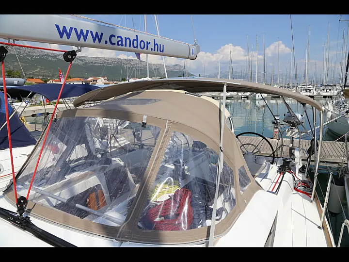 Sun Odyssey 419 - 