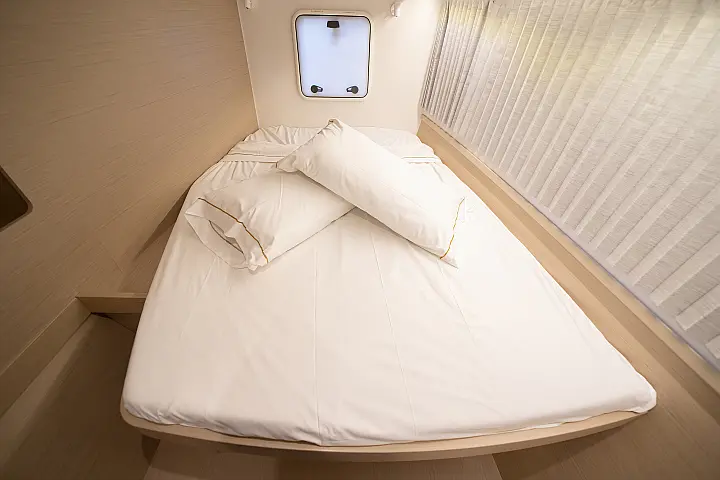 Lagoon 42 - 