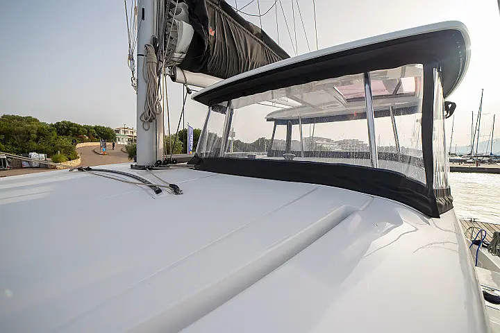 Lagoon 42 - 