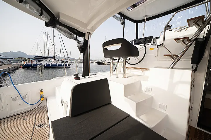 Lagoon 42 - 
