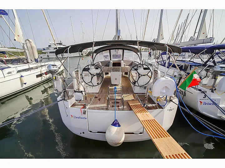 Jeanneau 54 - 4cab - External image
