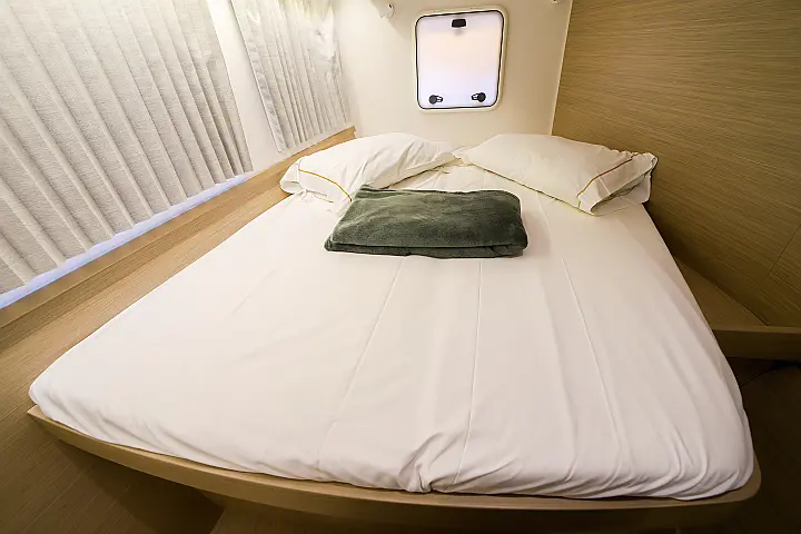 Lagoon 42 - 