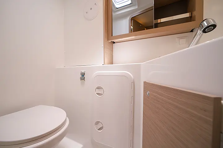 Lagoon 42 - 