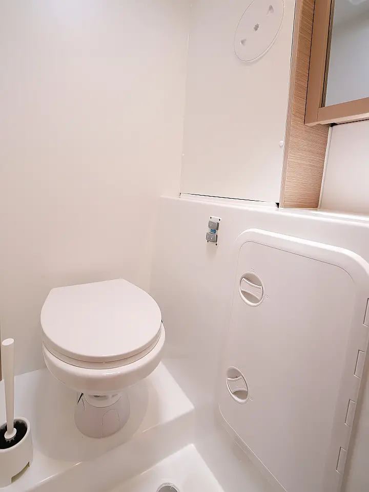 Lagoon 42 - 