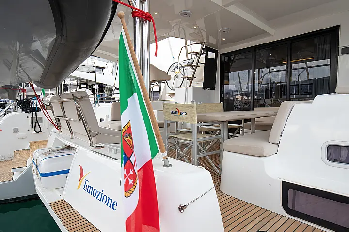 Lagoon 42 - 