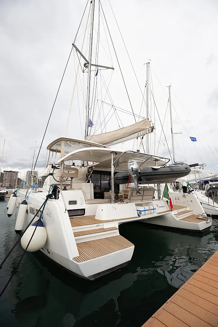 Lagoon 42 - 