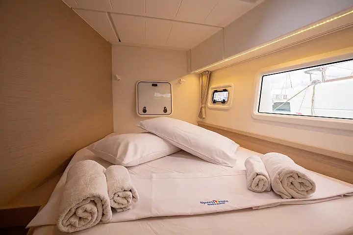 Lagoon 42 - 
