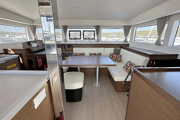 Lagoon 40  - 