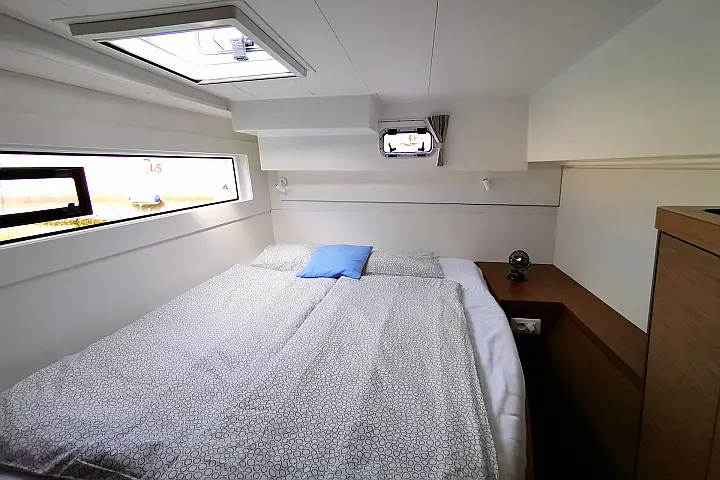 Lagoon 40  - 