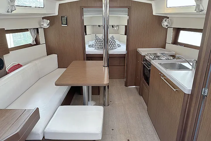 Oceanis 38.1 - 