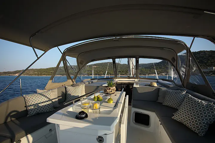 Oceanis 51.1 Refit 2026 - External image